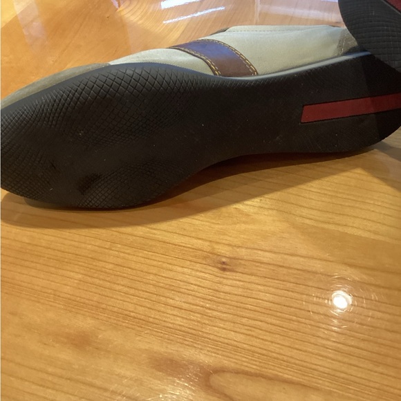 Prada tan sneakers - Picture 7 of 8